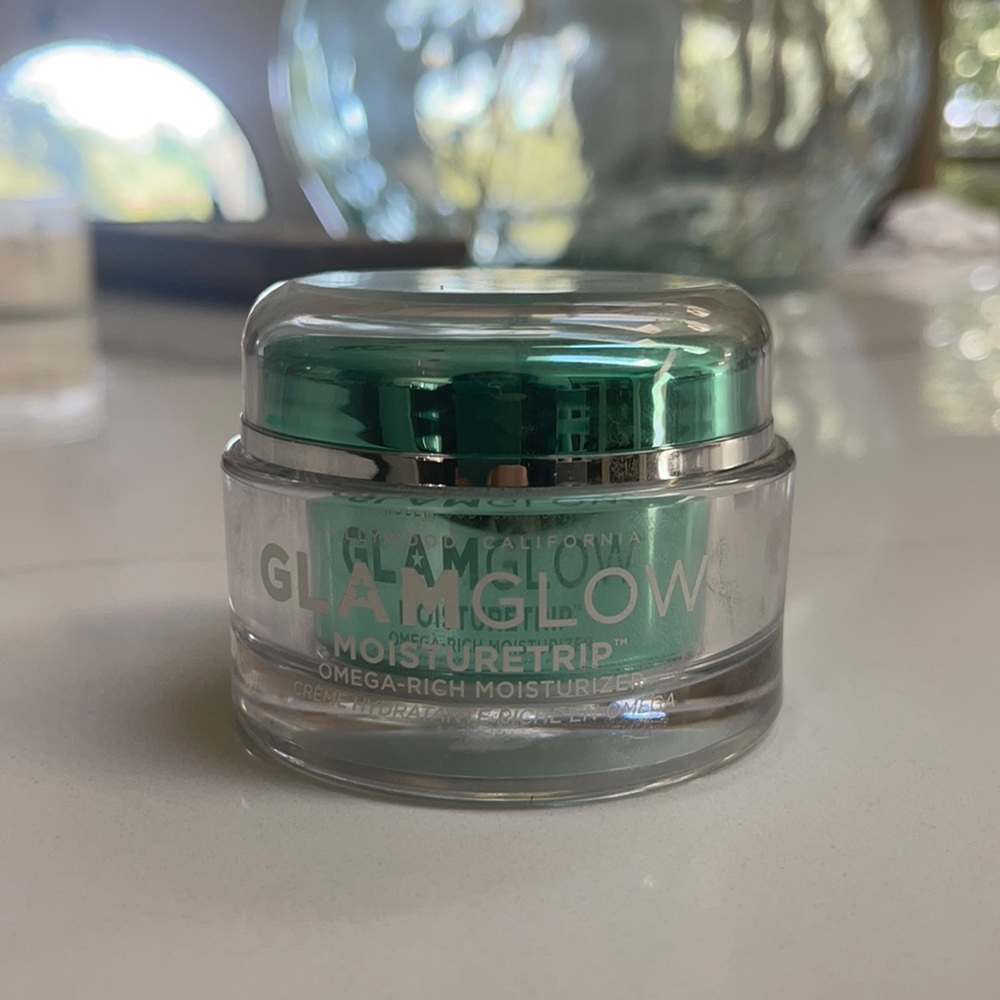 GLAMGLOW MOISTURETRIP moisturizer